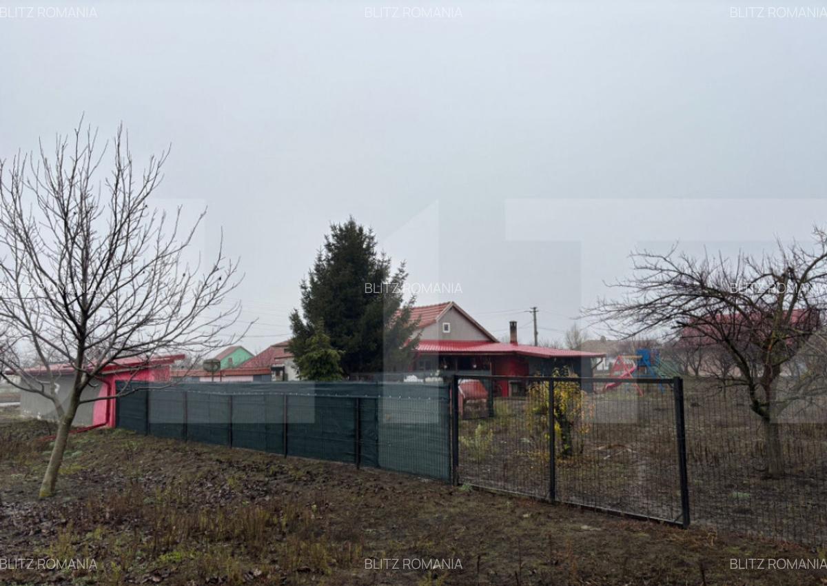 Casa in Iratosu cu teren, apa curenta, centrala termica , - 1
