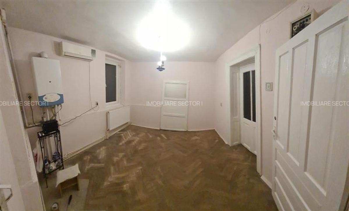 Casa individuala - garsoniera la curte  0 comision ( curtea comuna) Nicolae Iorg - 1