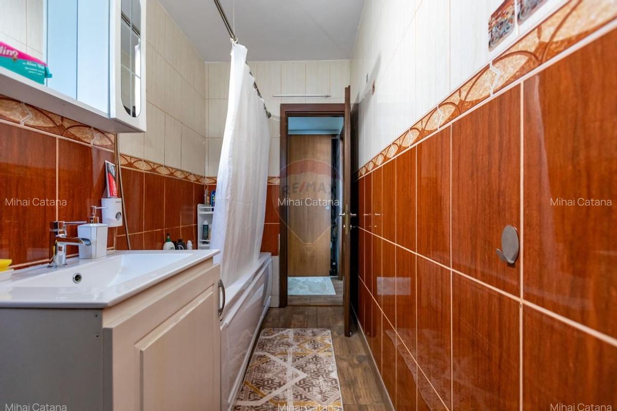 Apartament cu 3 camere semidecomandat, etajul 2, Aleea Parcului - 9