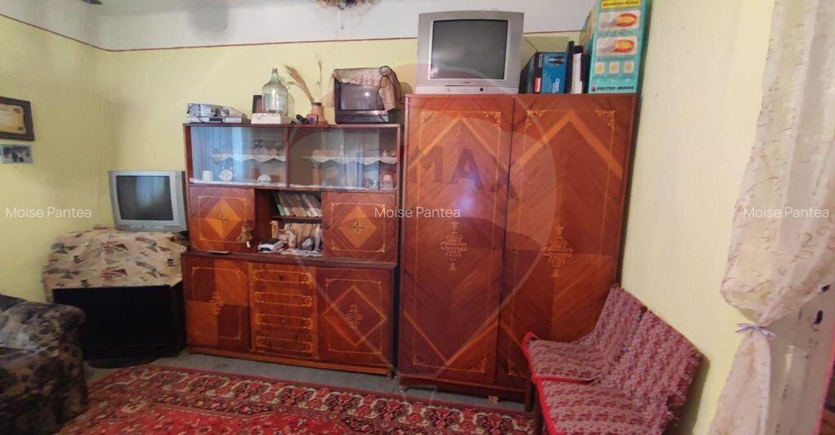 Casa cu 4 camere si teren de vanzare in com. Husasau de... - 16