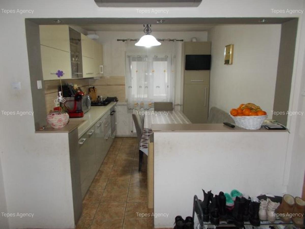 Apartament 3 camere decomandat, Timisoara, C. Martirilor, et. 4/acoperis, mobilat - 4