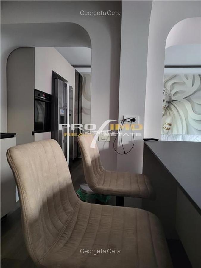 Faleza Nord - Bld.Mamaia - vila D+P+M cu 4 camere garaj si dependinte - 6