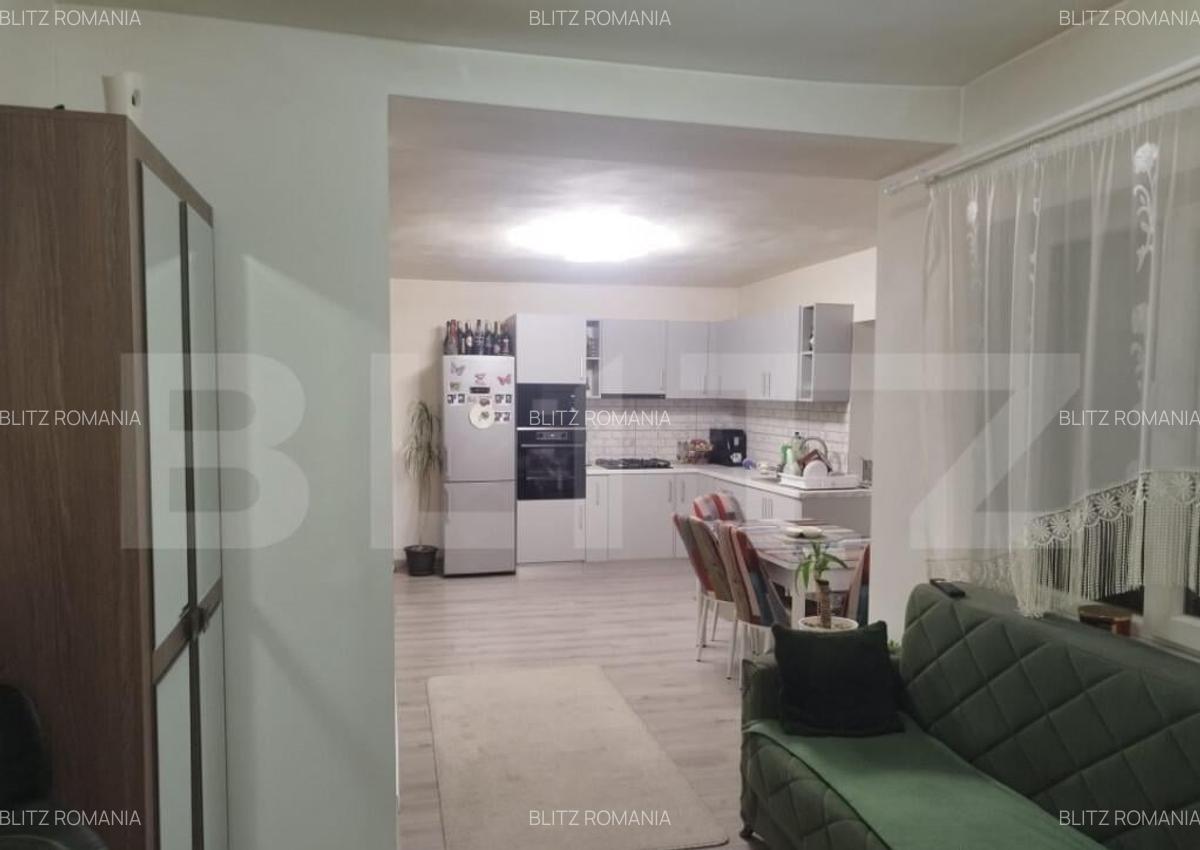 Casa cu 2 camere,baie, bucatarie,anexe.pivni?a teren 1000 - 1