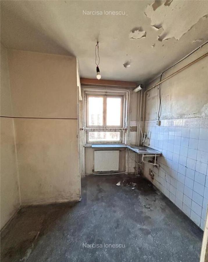 Resita, 3 Cam,cf.1 Semidec.et.1,Central - 5 Resita, 3 Cam,cf.1 Semidec.et.1,Central - 5