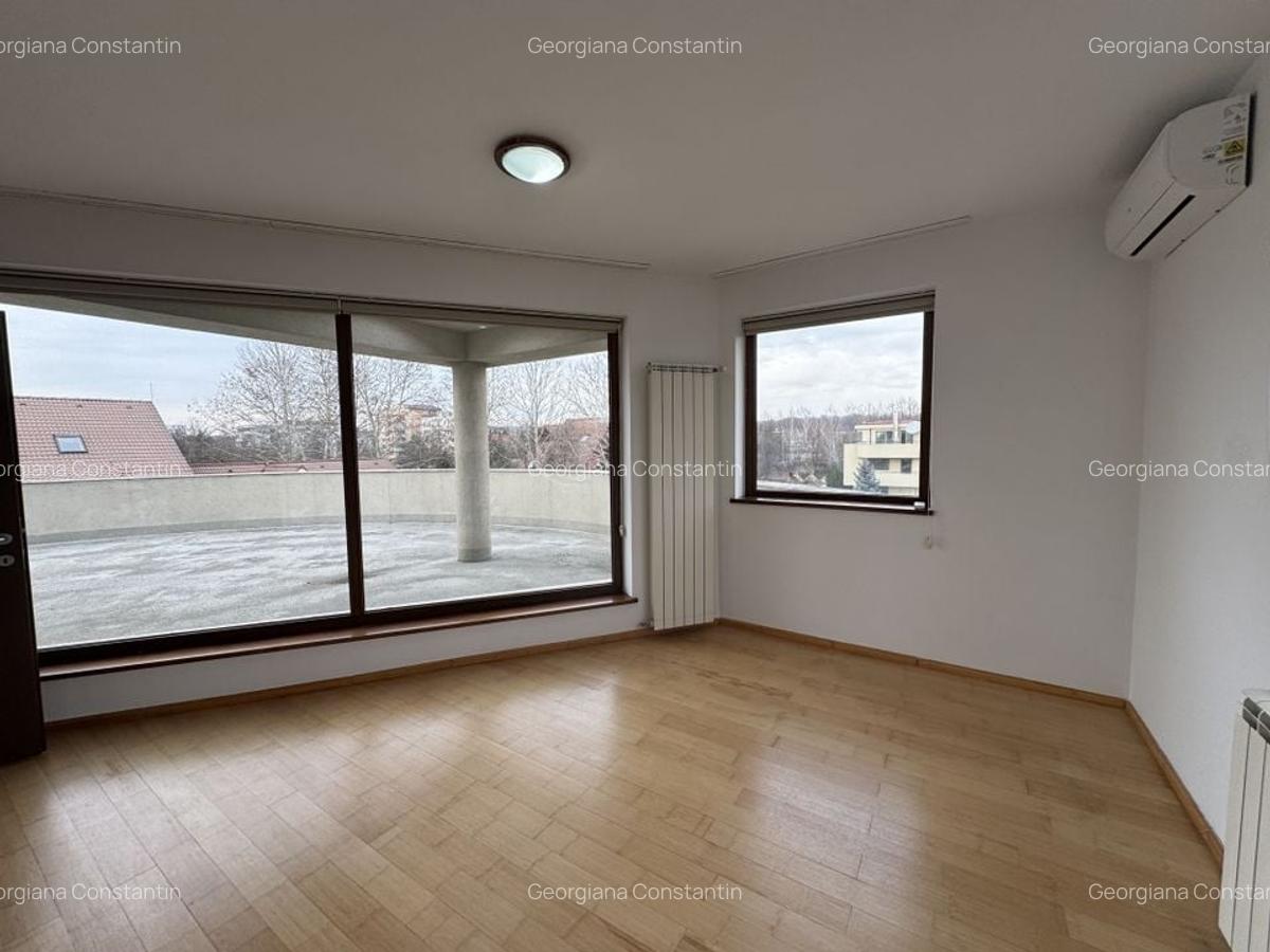 Vila cu gradina impresionanta de 850 mp si piscina exterioara - 15