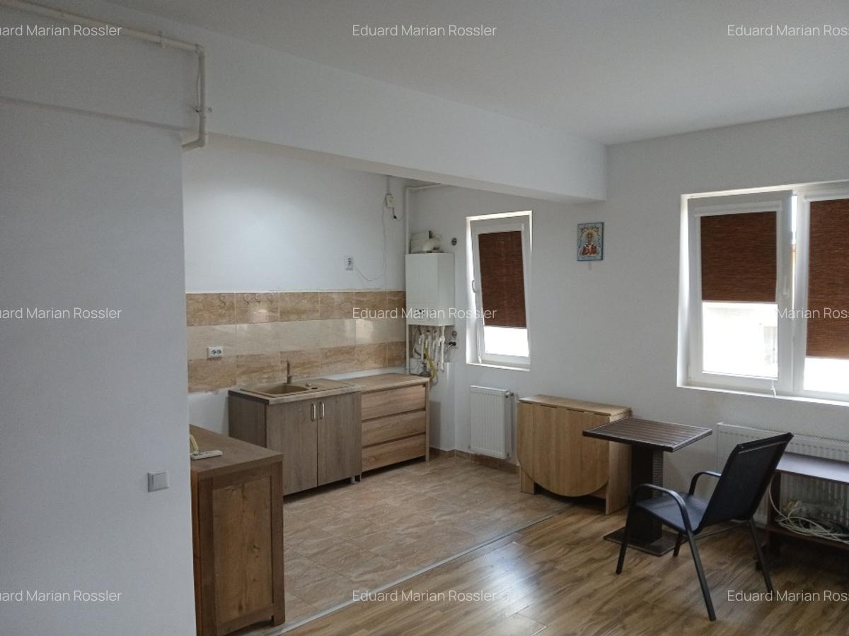 Apartament doua camere decomandat - 8