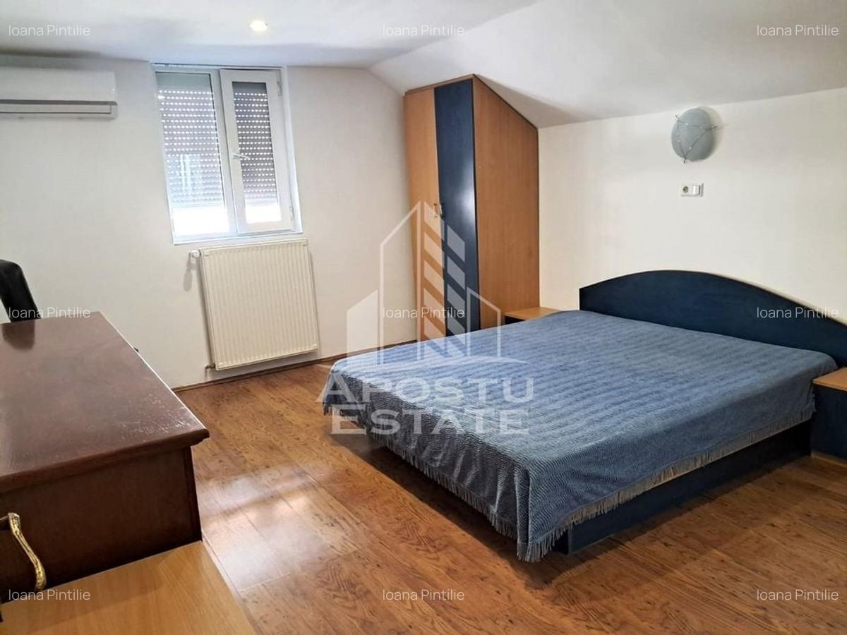 Apartament cu 4 camere, decomandat, zona Sagului - 1