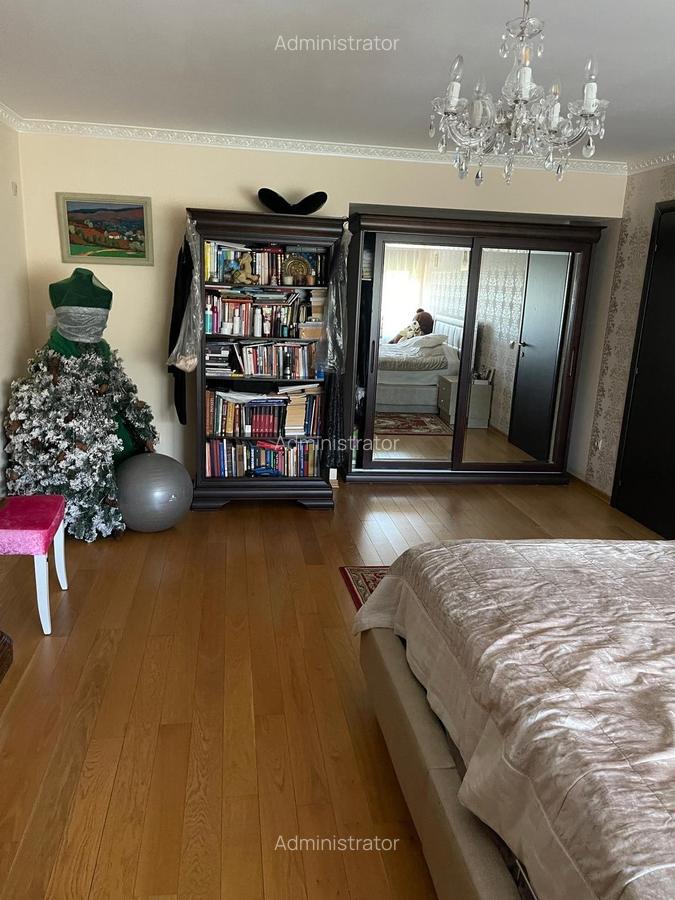 Casă individuală cu 5 camere în Central - 11