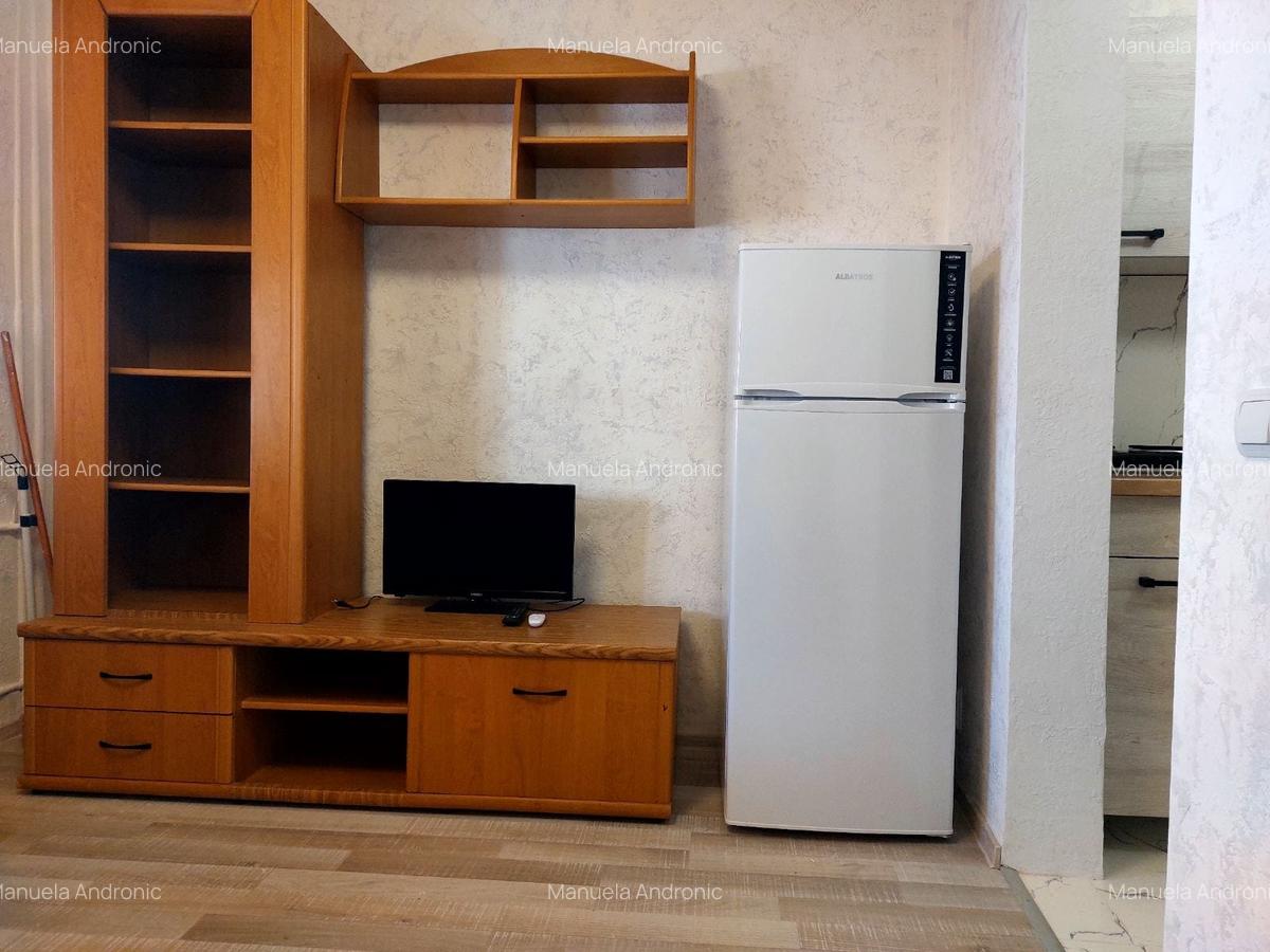 Cameră de cămin,zona Bularga,etaj 1,baie proprie - 2