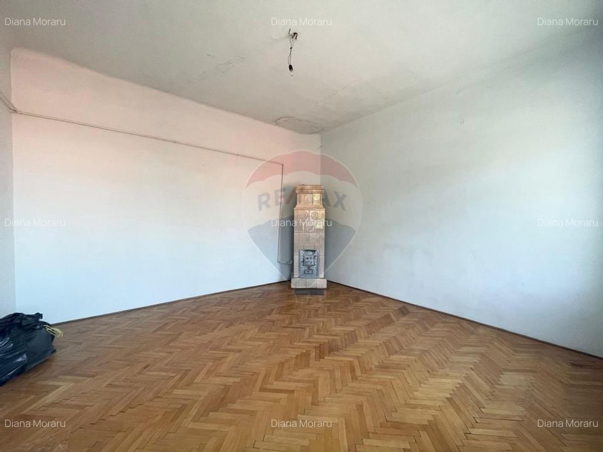 Casa cu 3 camere de vanzare in zona centrala comison 0% - 2