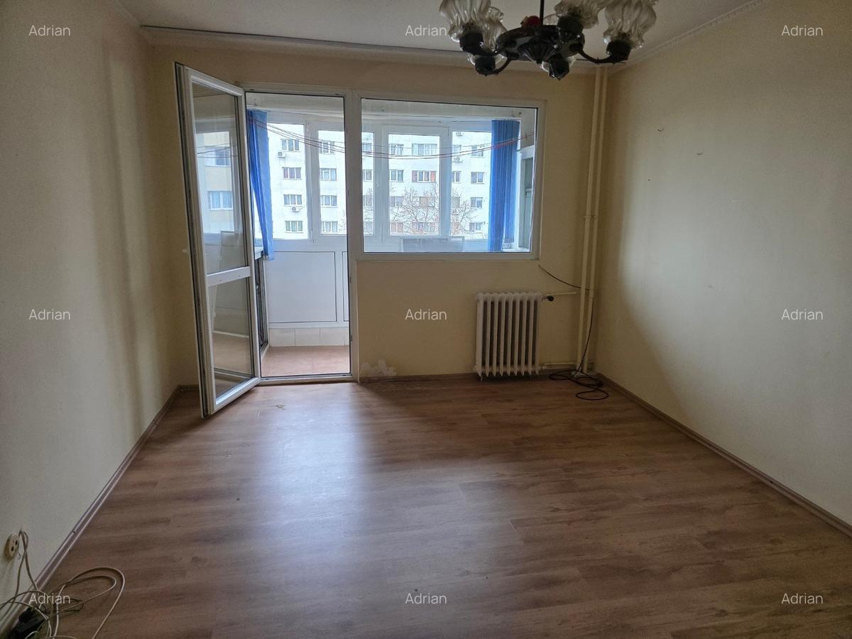 Jean Steriadi, 5 minute metrou 1 Decembrie 1918, bloc reabilitat, - 1