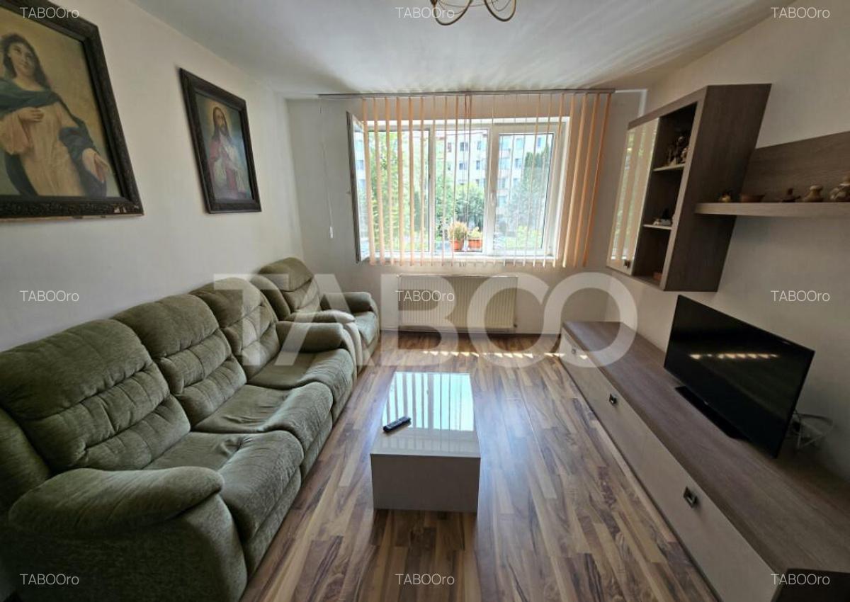 Apartament decomandat de vanzare renovat etajul 1 zona Centr - 2