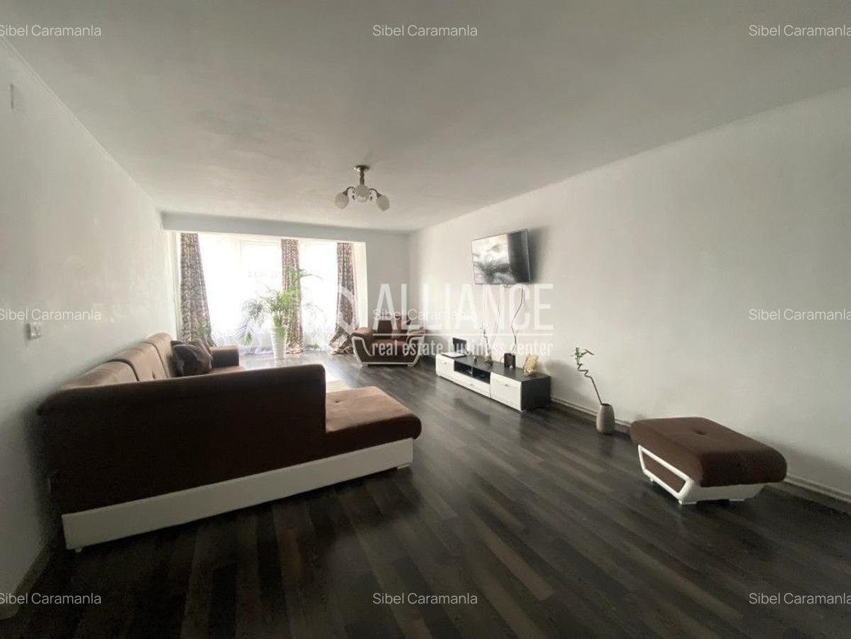 Casă individuală cu 7 camere în Valu lui Traian - 5