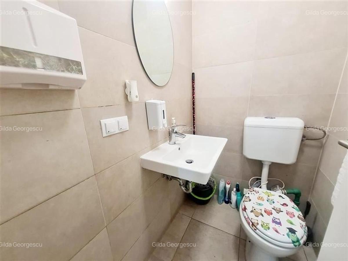 Spațiu comercial, 55 mp în Tractorul - 6