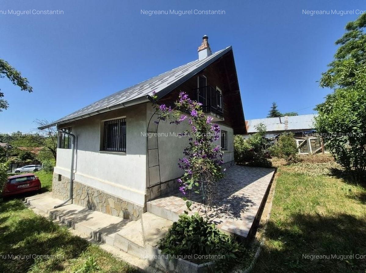 Casa Subsol+Parter +Mansarda 185 mp si teren intravilan 1670mp-Prahova - 2