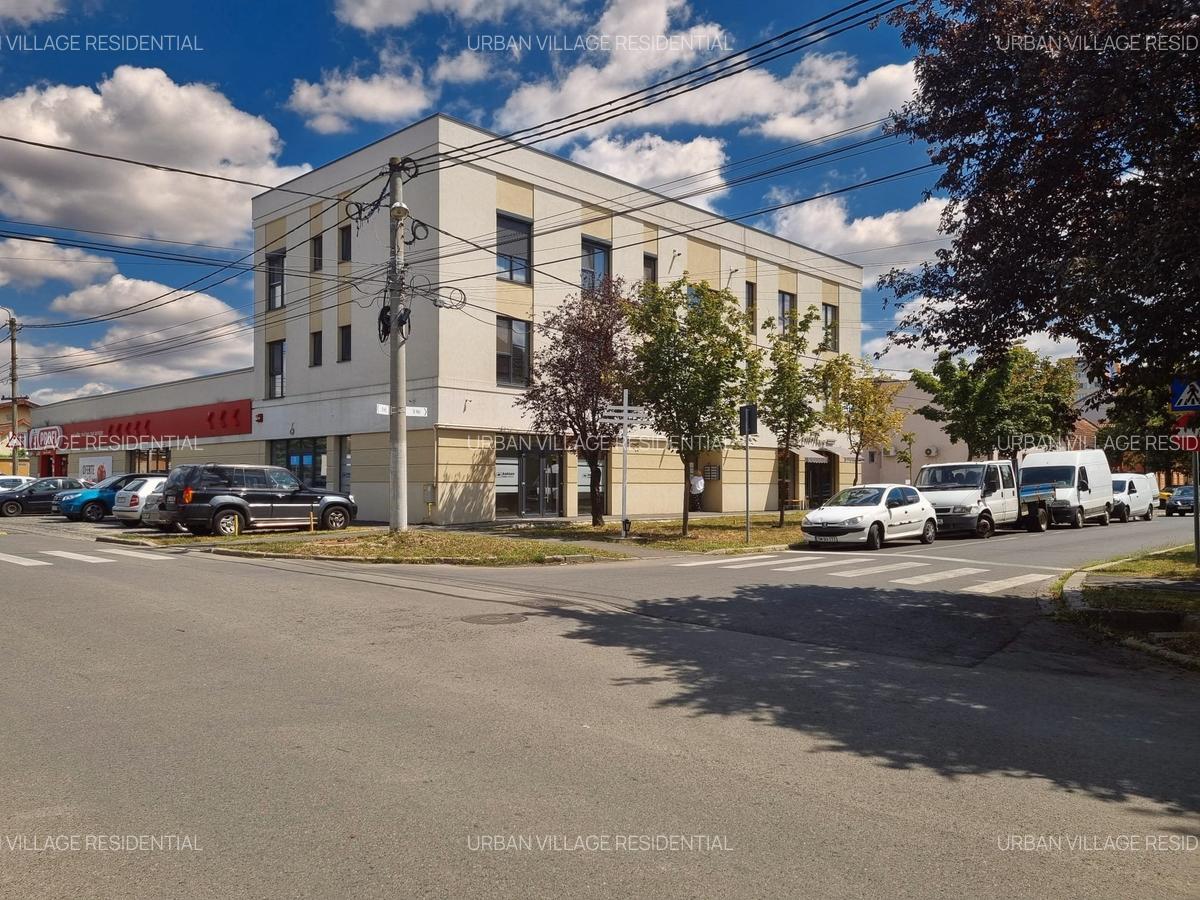 Spatiu comercial de inchiriat pretabil pentru multiple destinatii : salon de inf - 6