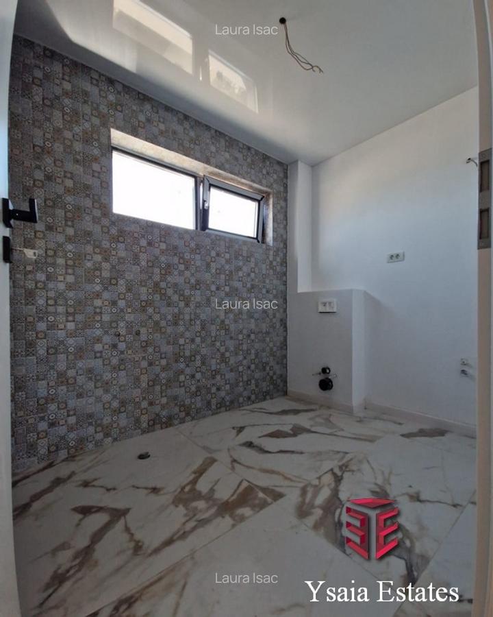 VILA P+2 DE VANZARE  - CENTRU - OVIDIU - LANGA LAC - - 13