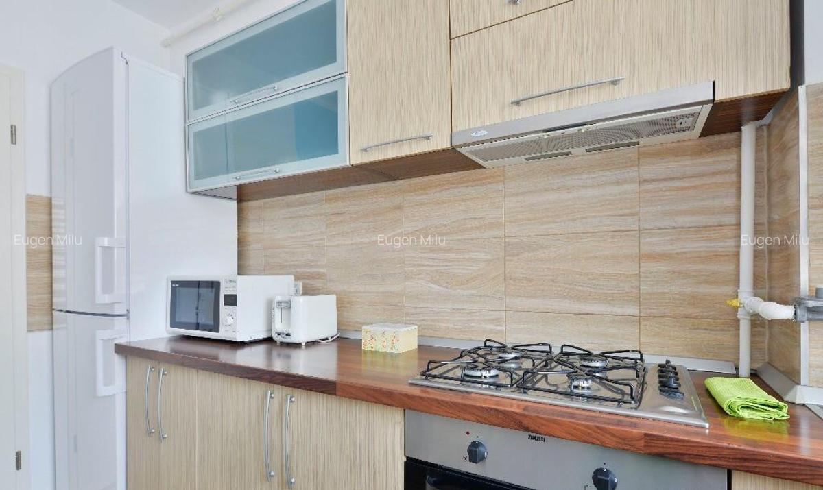 Apartament de inchiriat cel mai cautat cartier al Bra?ovul - 2