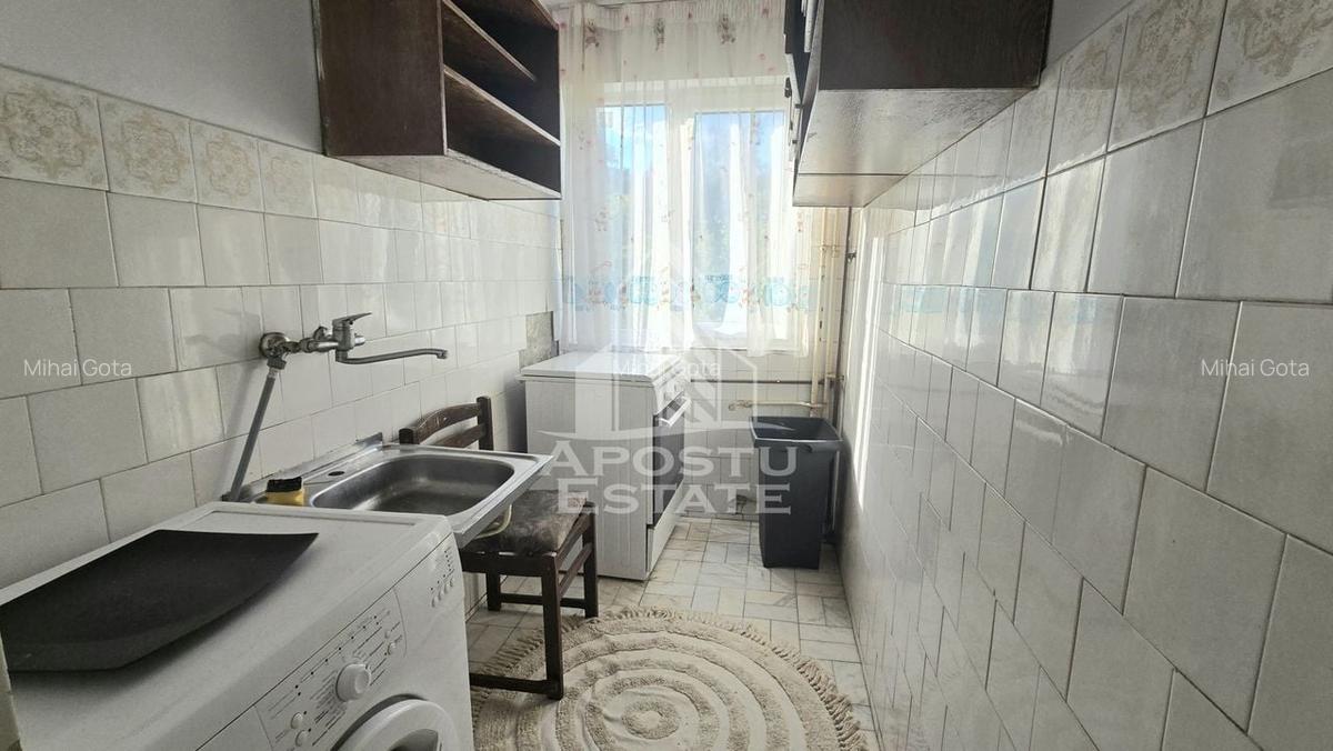 Apartament cu 4 camere semidecomandat în Dacia - 5