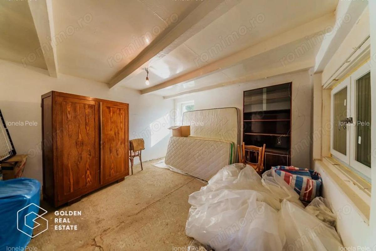 Vila superba, P+E, Cuvin, 9 camere, 200 mp si teren 1300 mp plus anexa 3 camere - 20