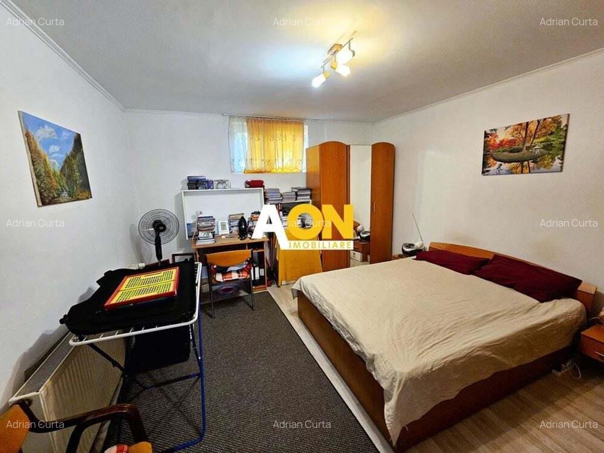 Casa 4 camere, 2 bai, 2 bucatarii, 1050 mp teren, zona Centru - 8