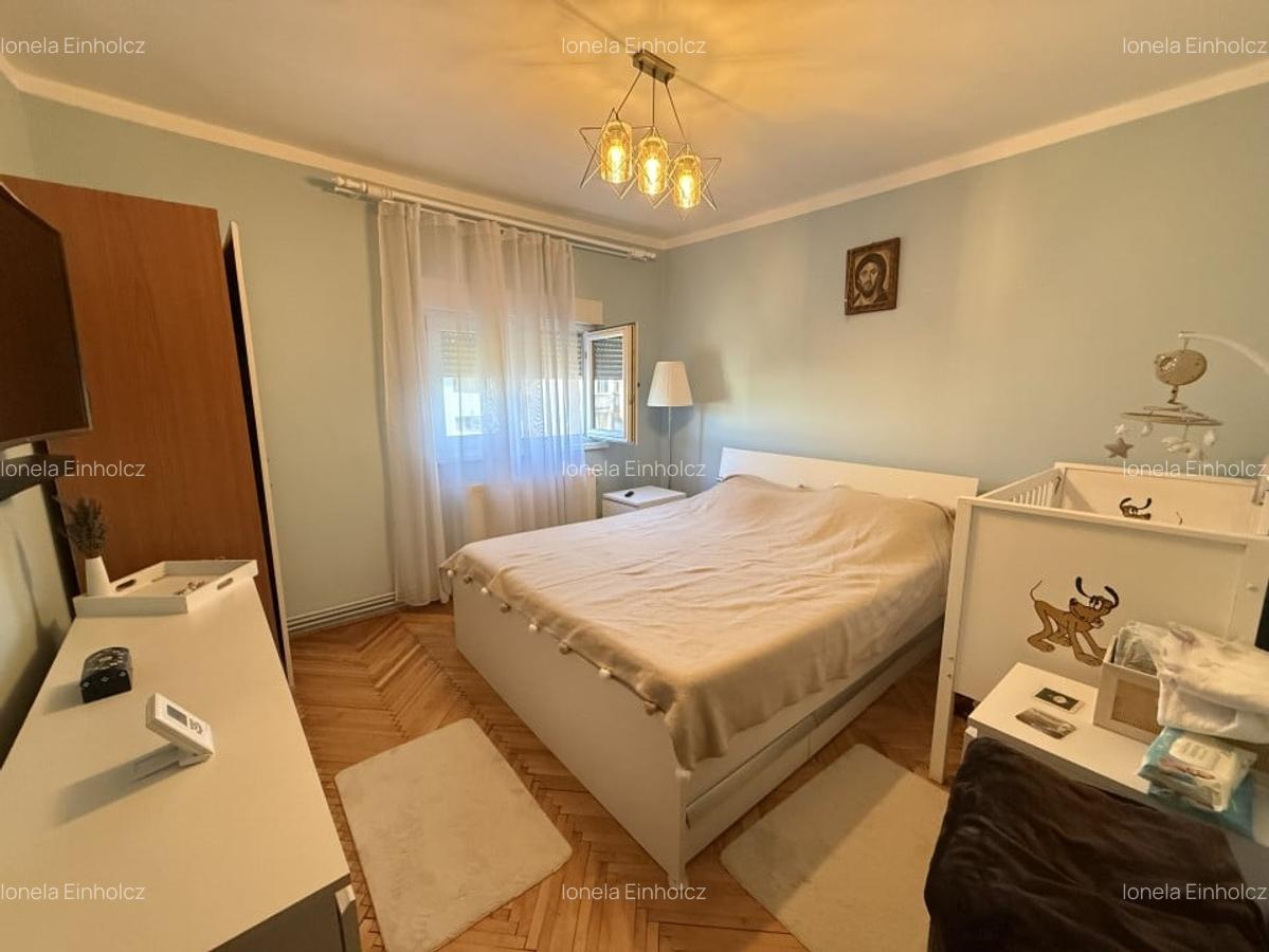 Apartament spatios cu 3 camere, decomandat, 65 mp utili + balcon 3 mp - Soarelui - 3