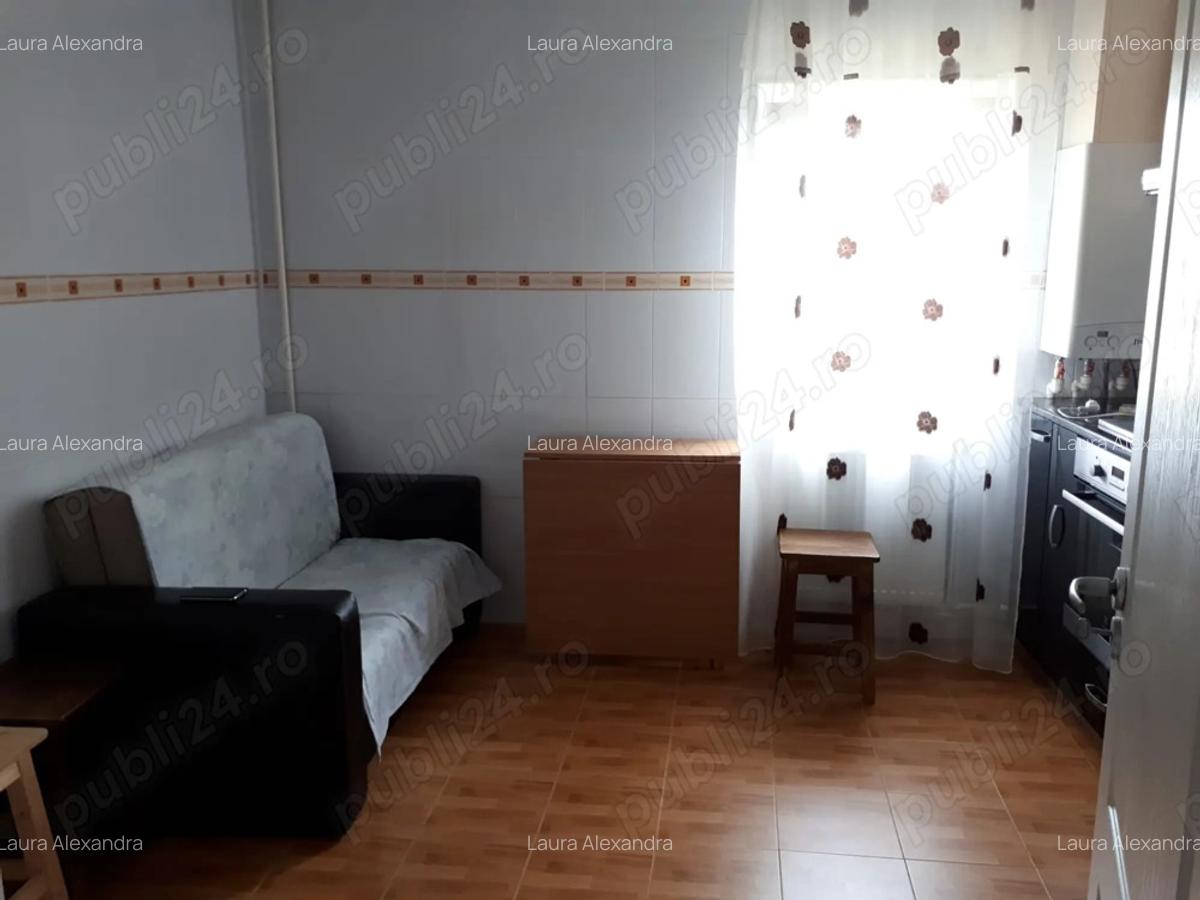 Inchiriez apartament 2 camere in Bro?teni - 4