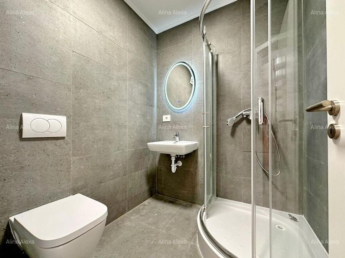 Apartament cu 4 camere decomandat în Tractorul - 10