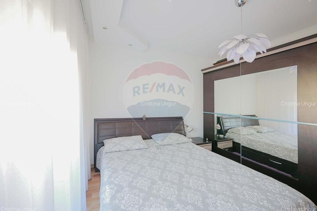 Apartament cu 3 camere + garsoniera de vanzare in zona Decebal - 8