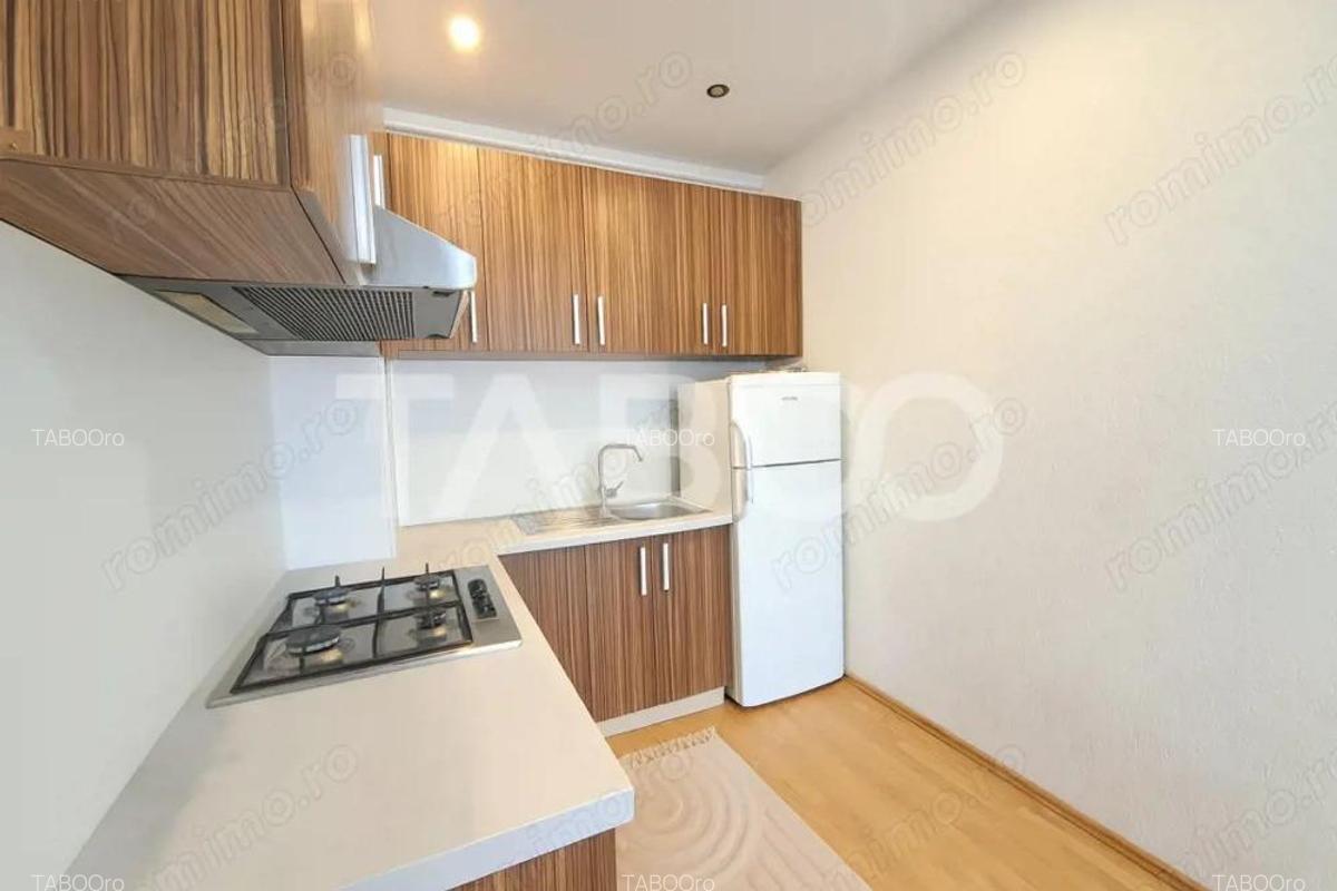 Apartament etaj 1 in zona Calea Poplacii 3 camere si balcon - 5