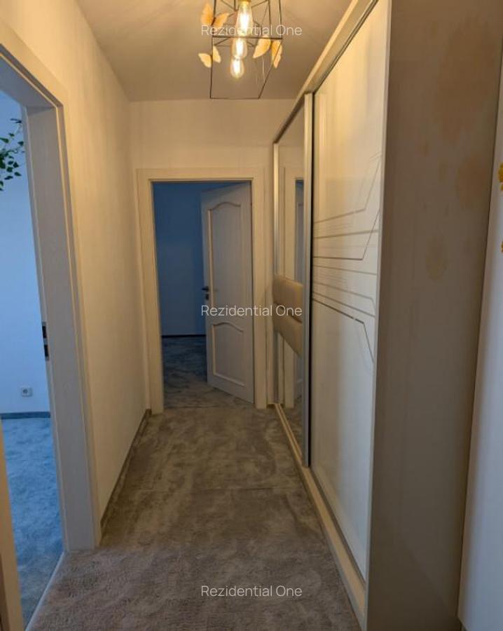 Renovat, 2 camere decomandate - 64 mp , etaj intermediar, No - 11