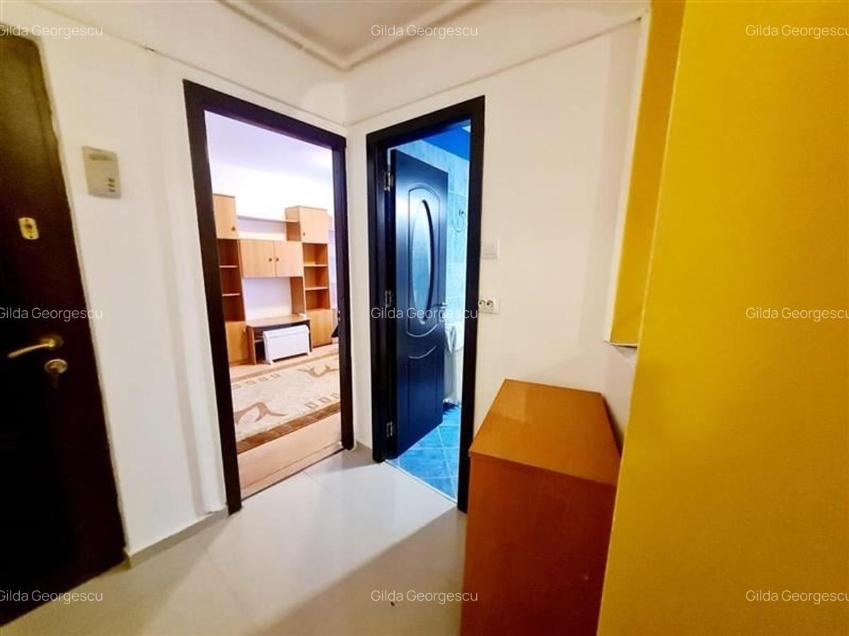 Apartament cu 3 camere semidecomandat în Centrul Civic - 5