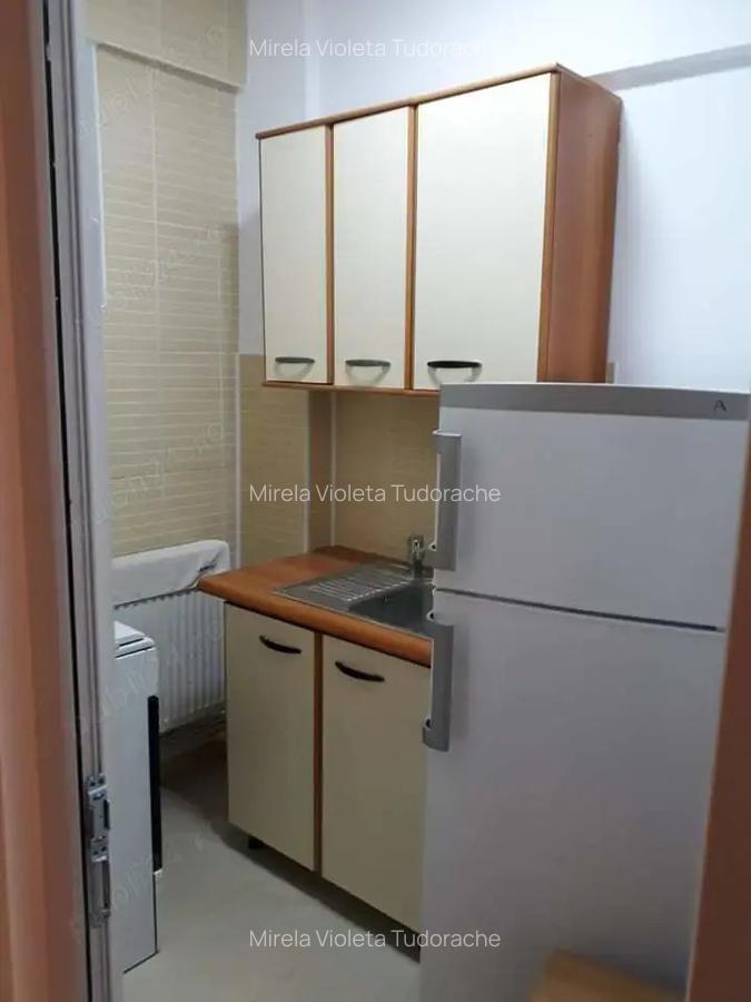Vand garsoniera confort 1 - 8