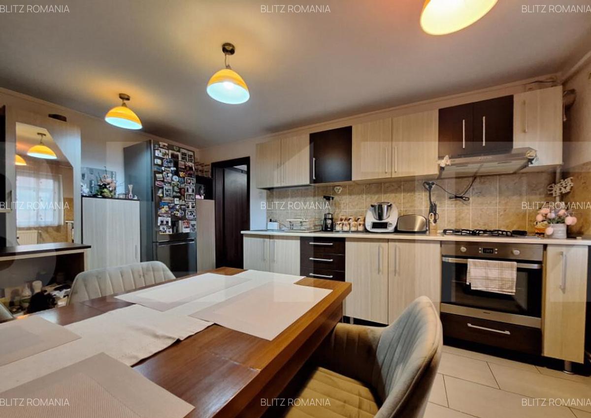 Apartament de vanzare, cu 2 camere, spatios, zona Aradului - 9