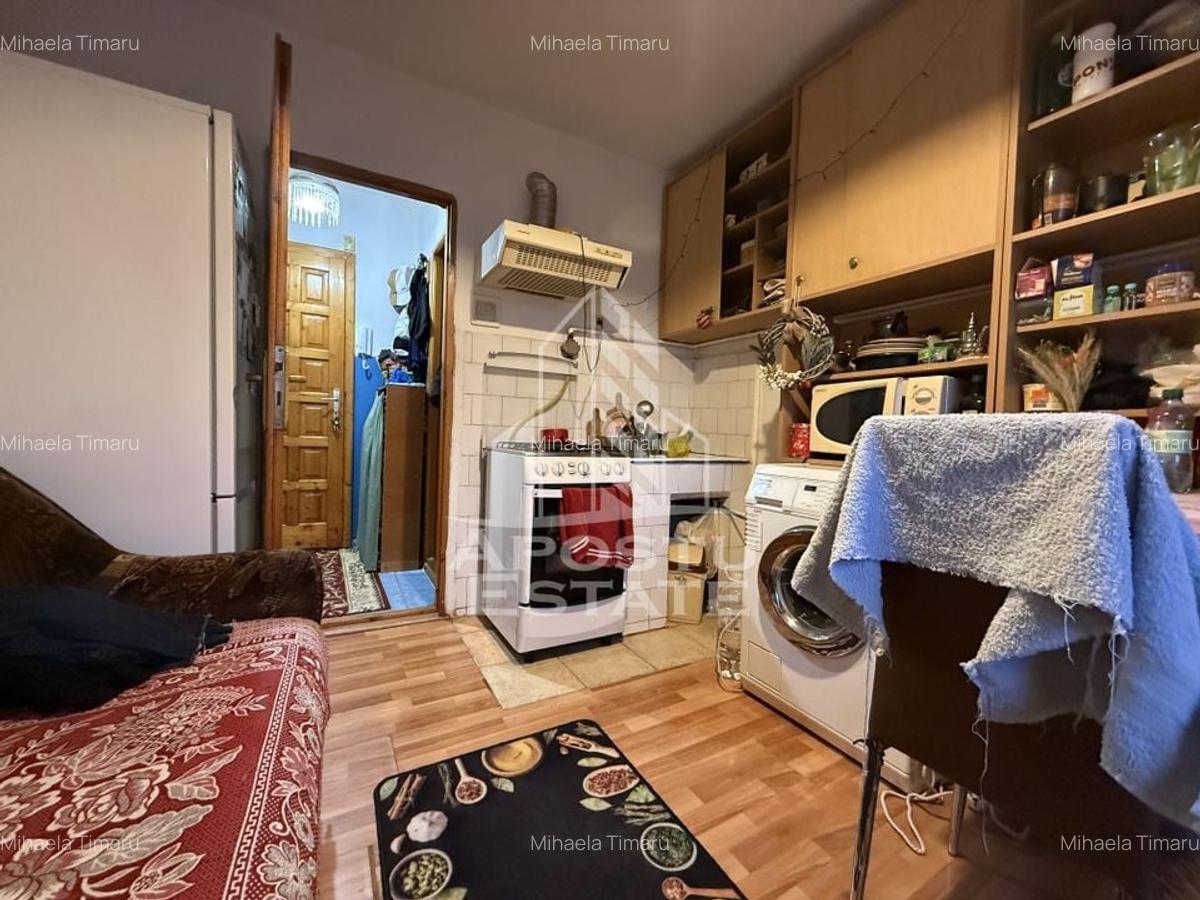 Garsoniera spatioasa mobilata si utilata, zona Buziasului - 4