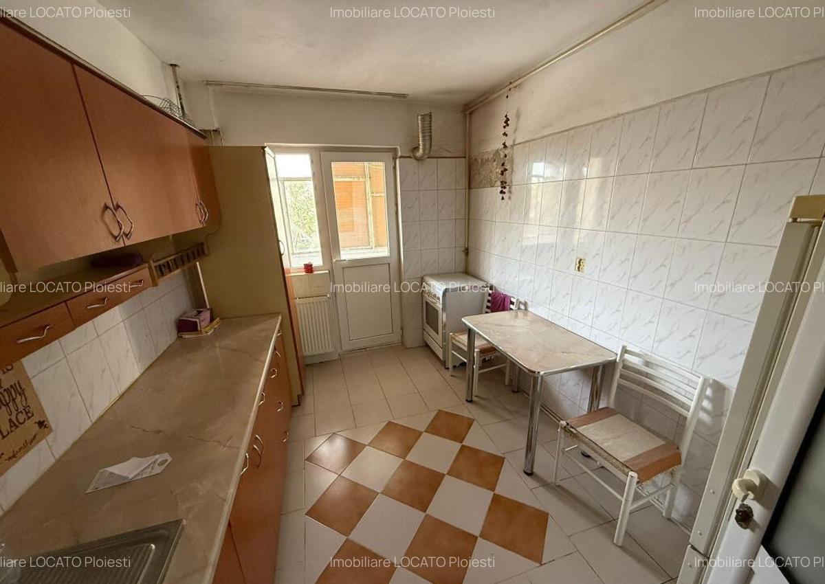 Republicii zona Mega Image 2 camere etaj 3 din 4 - 3