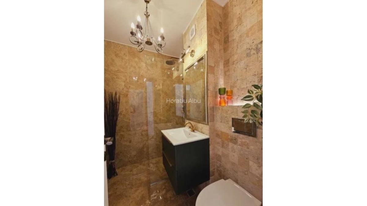 Apartament cu 2 camere decomandat în P-ța Victoriei - 7