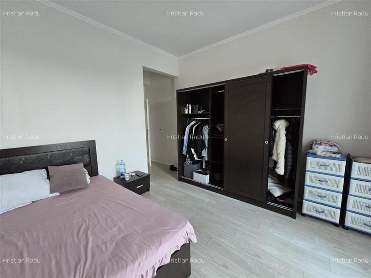 Apartament cu 3 camere semidecomandat în Bucureștii Noi - 10