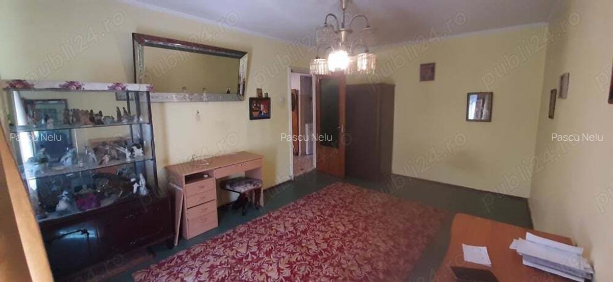 Inchiriez apartament 3 camere - 7