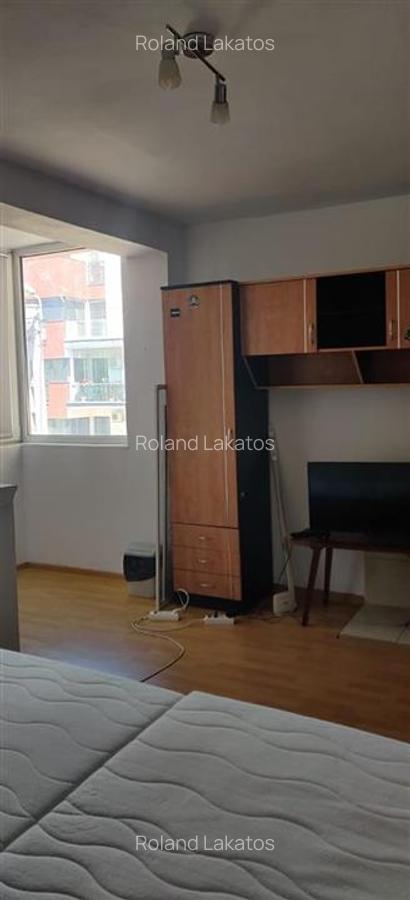 RECO . APARTAMENT 2 CAMERE DE INCHIRIAT . - 2