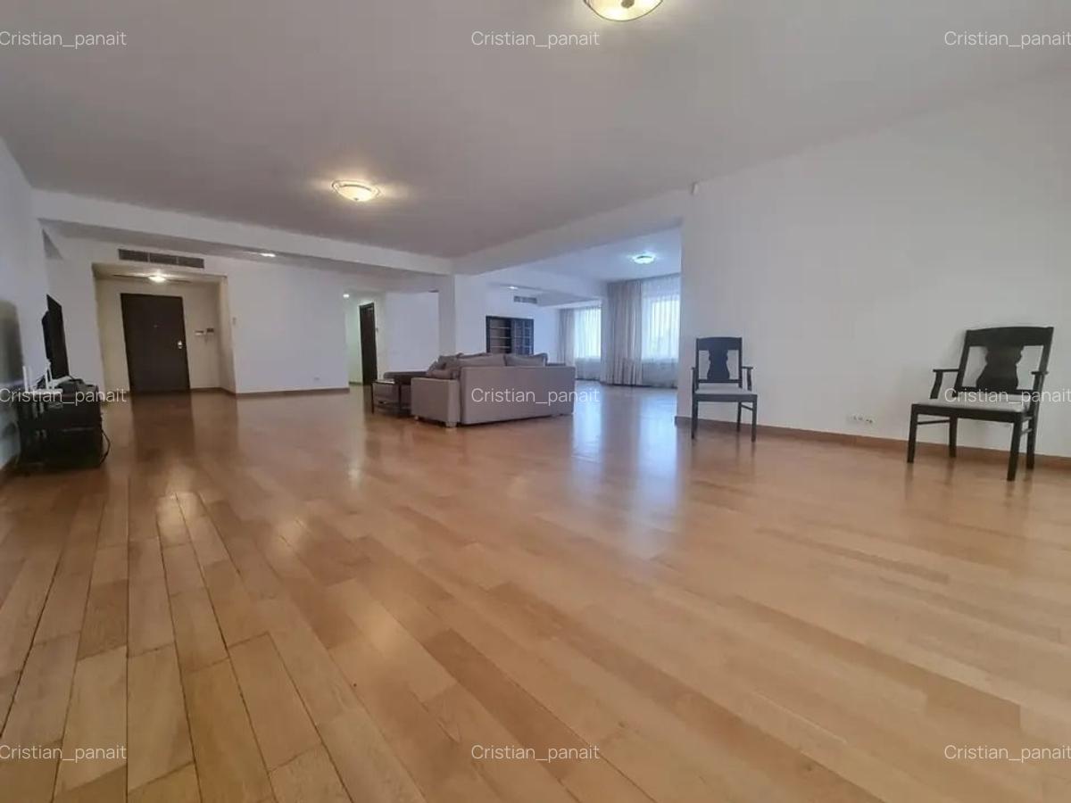 Apartament cu 5 camere decomandat în Kiseleff - 4