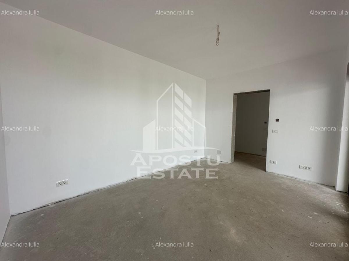 Apartament cu 3 camere semidecomandat în Giroc - 3