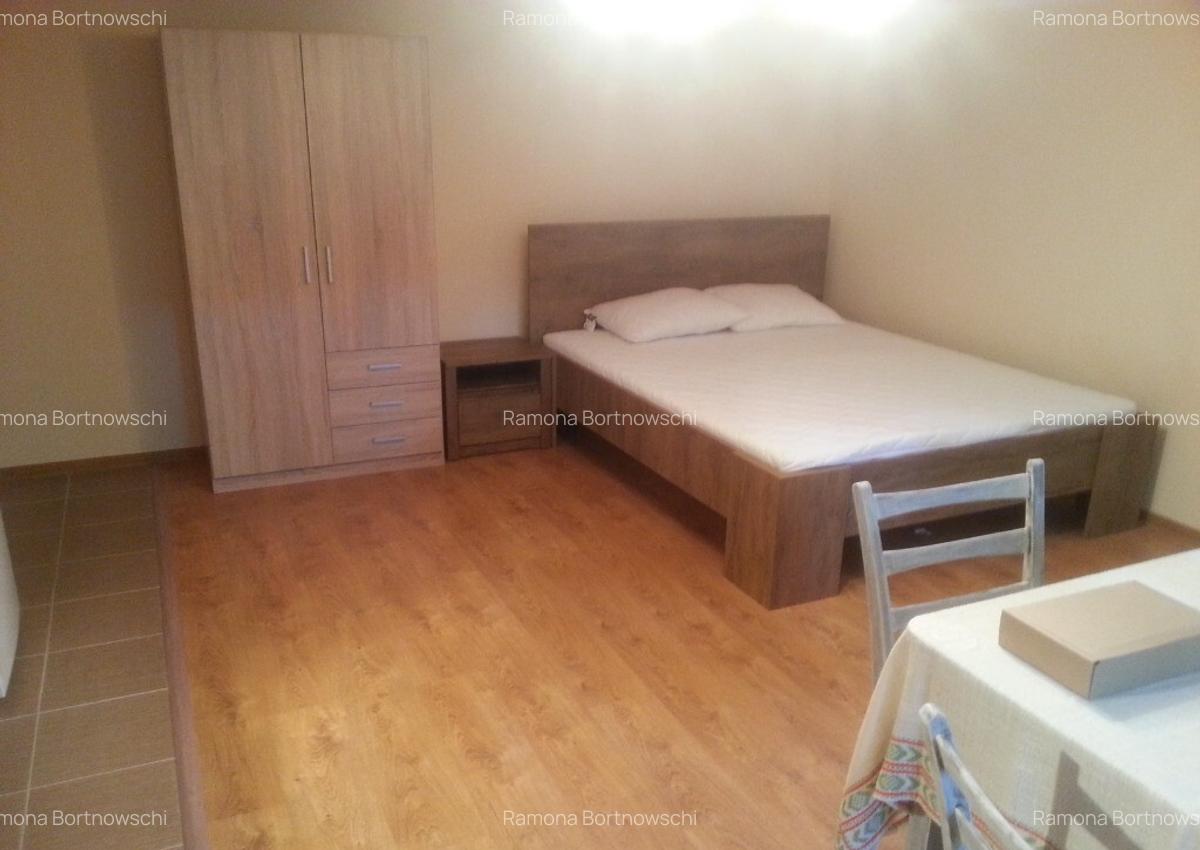 Garsoniera Sub Arini - 4 Garsoniera Sub Arini - 4