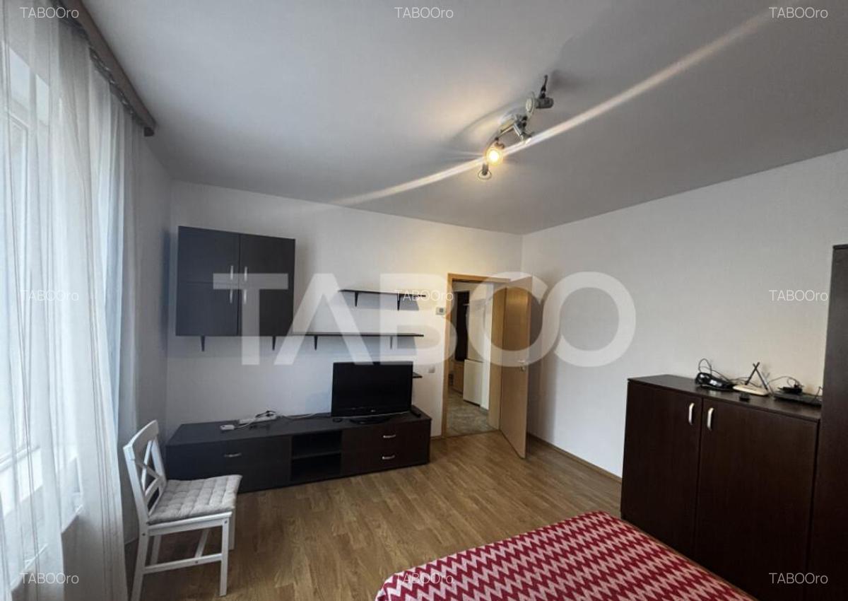 Apartament de inchiriat etaj 1 decomandat 2 camere pet frien - 10
