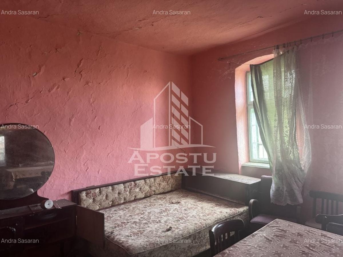 Casa veche cu teren de 2518 mp - 8