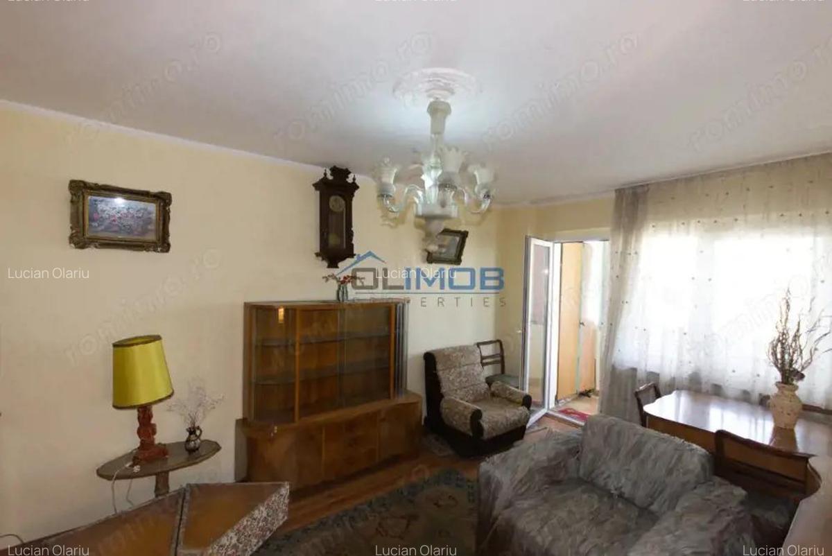Apartament 3 camere de vanzare vedere spate Bulevardul Tei - 12