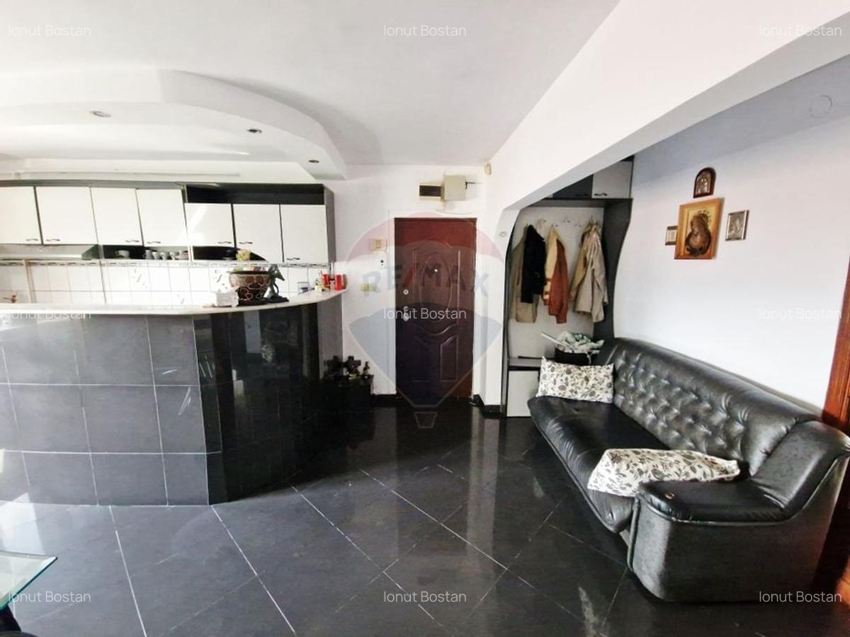 Apartament spatios cu balcon - P. Neamt - 5