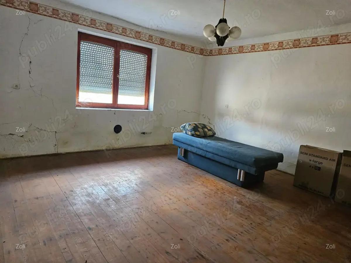 Vand casa in Ungaria la 25 km de vama Bors - 6