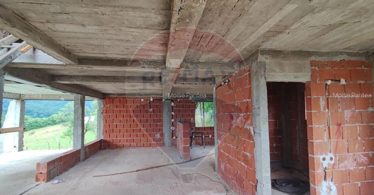 Casa de vacanta cu 6 camere de vanzare Suncuius - 8