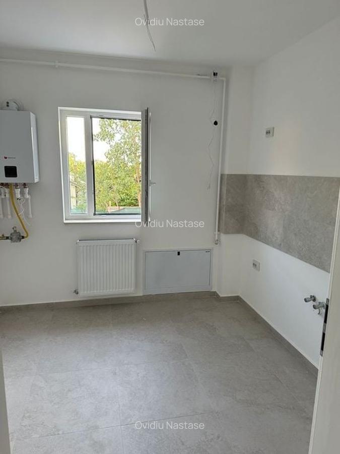 Apartament cu 2 camere decomandat în Apărătorii Patriei - 4
